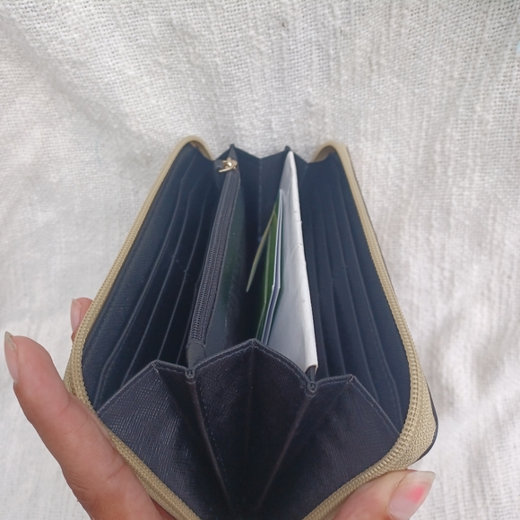 Kate Spade Gold Sparkle Wallet!  Never used! Beautiful!!! - Picture 9 of 10